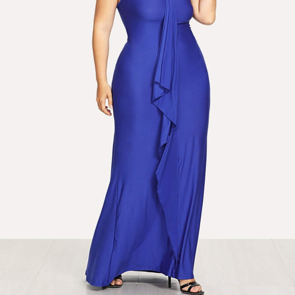 Plus Size Blue Ruffled Halter Maxi Dress - Picture 4 of 6
